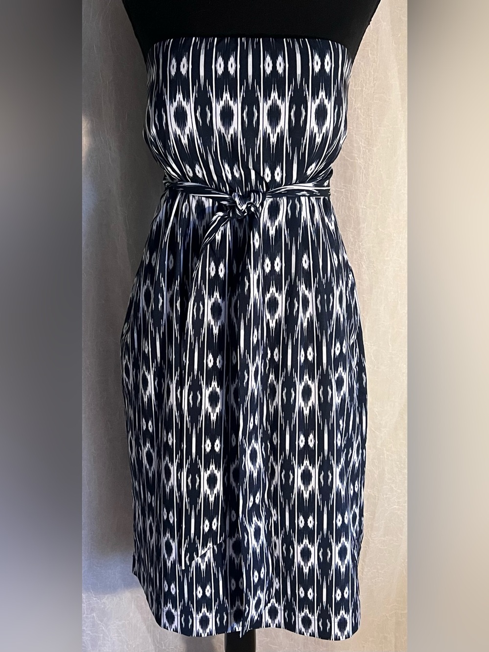 Athleta Strapless Navy and White Patterned Dress
